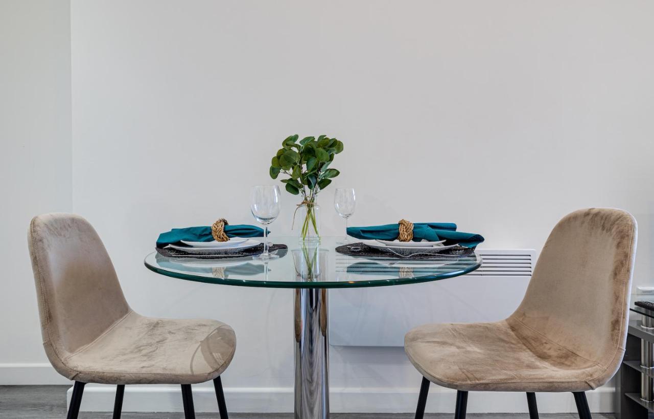 Stunning 1 Bed Apartment In The Heart Of Stockport Luaran gambar